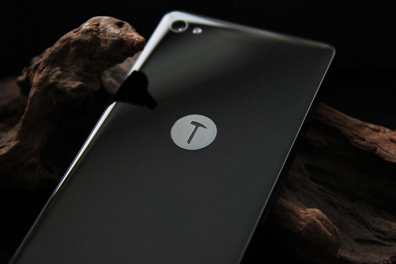 安卓加速器免费使用指南：解决游戏卡顿、视频加载慢、跨国网络延迟问题